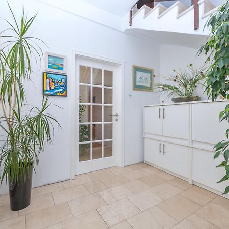 Apartments Sokol Makarska Exterior photo