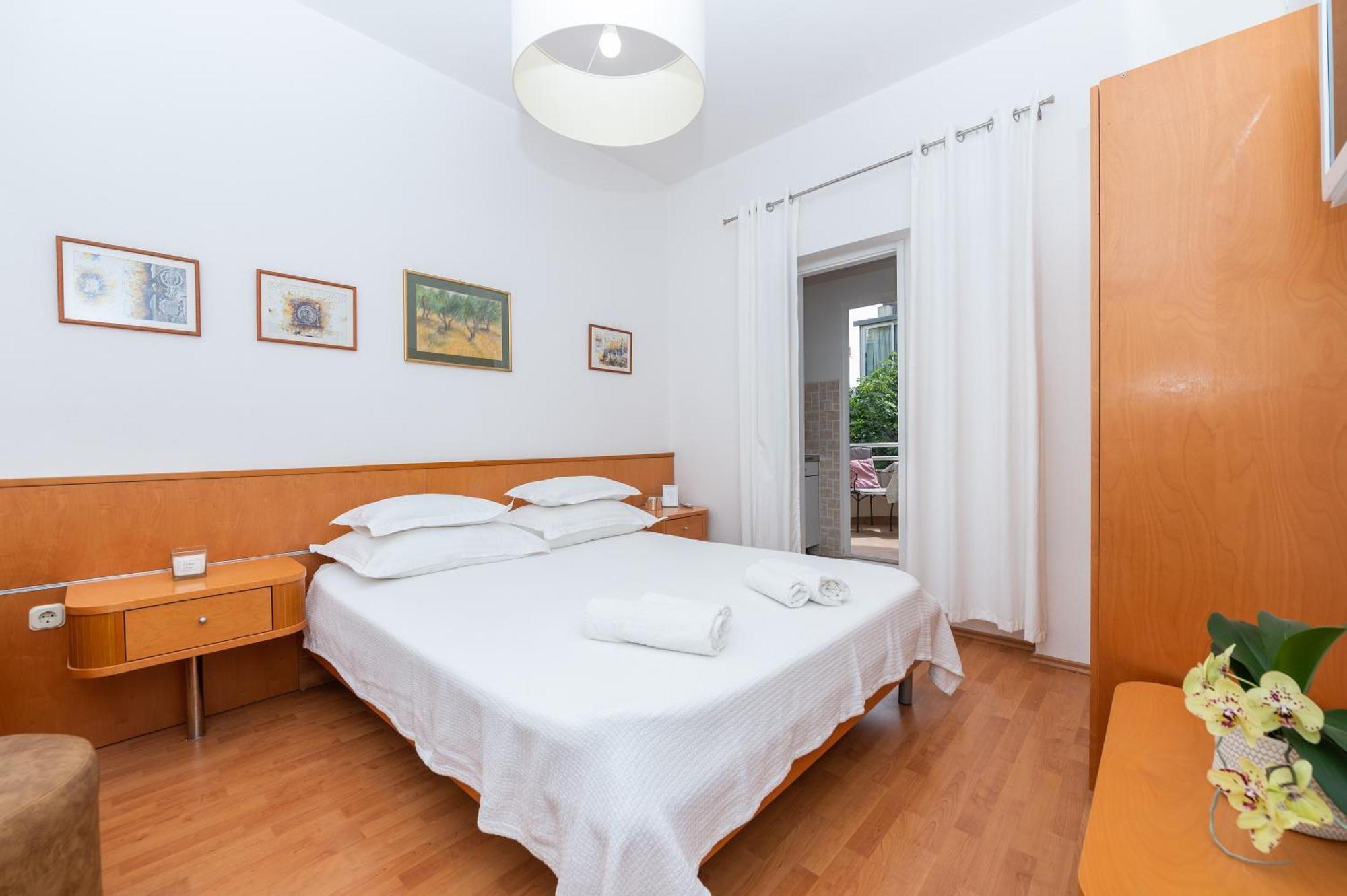 Apartments Sokol Makarska Exterior photo