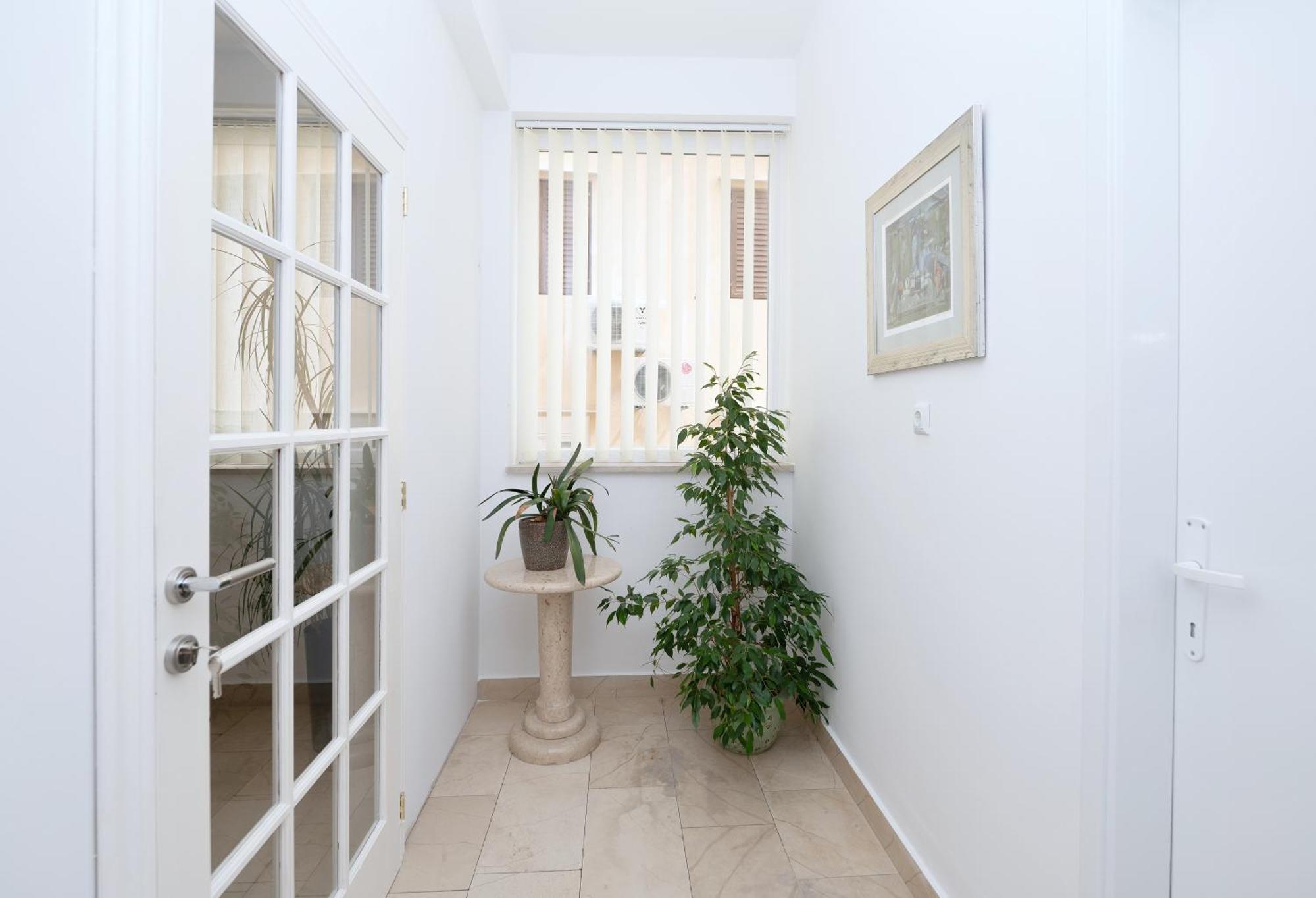 Apartments Sokol Makarska Exterior photo